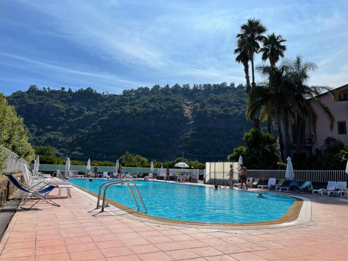 Tuttifrutti Holiday Acireale Exterior photo