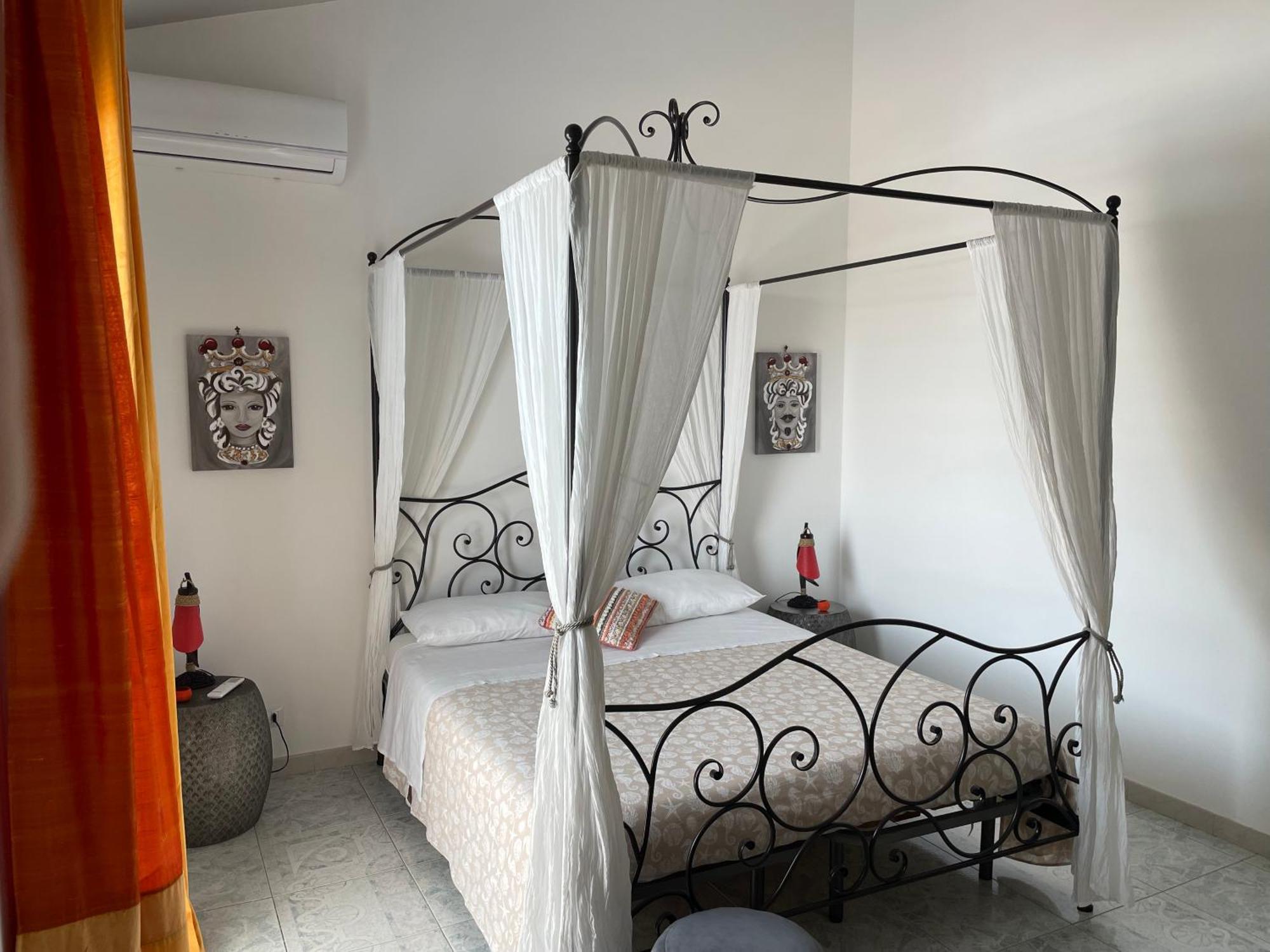 Tuttifrutti Holiday Acireale Exterior photo